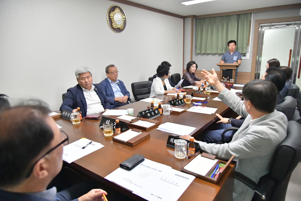 2018년도 8월 2차 의원간담회 개최 이미지(2)