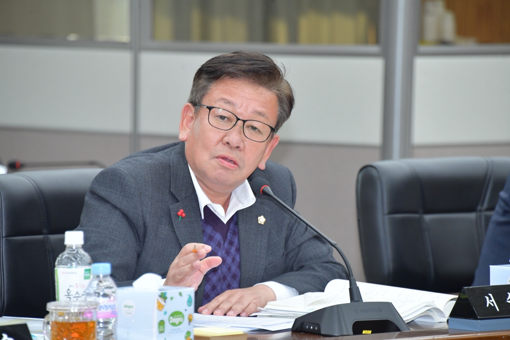 제268회 논산시의회 제2차 정례회-2025년도 논산시 행정사무감사(제5일차)  2025.12.01(월) 이미지(10)