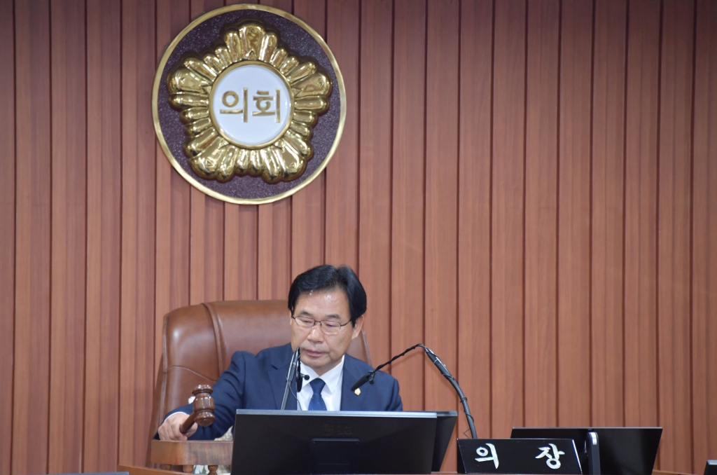 제268회 논산시의회 제2차 정례회 제2차 본회의 2025.12.01(월) 이미지(9)
