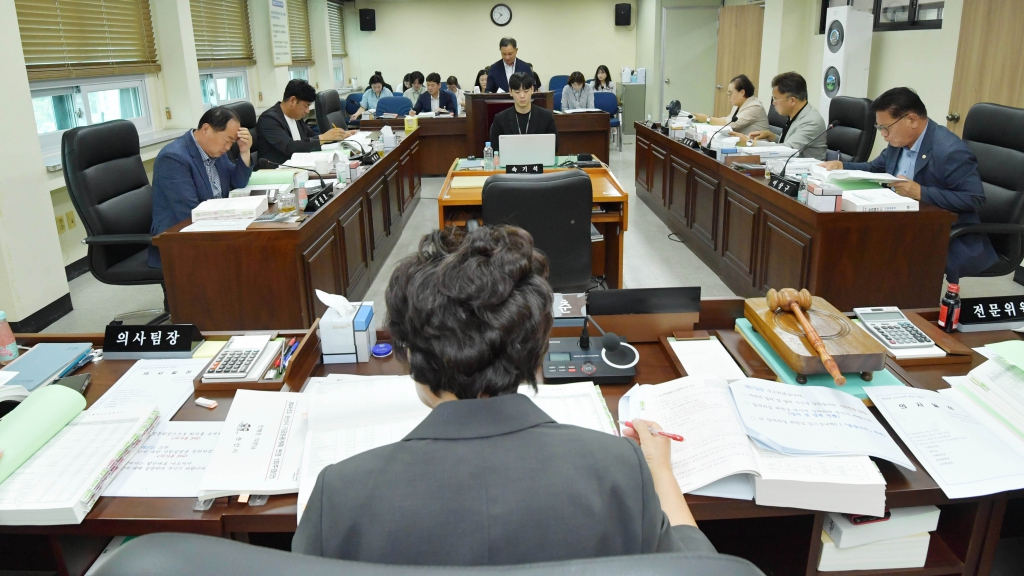 2023회계연도 결산 승인안 예비심사 등 행정자치(제2차) 2024.06.19(수)  이미지(1)