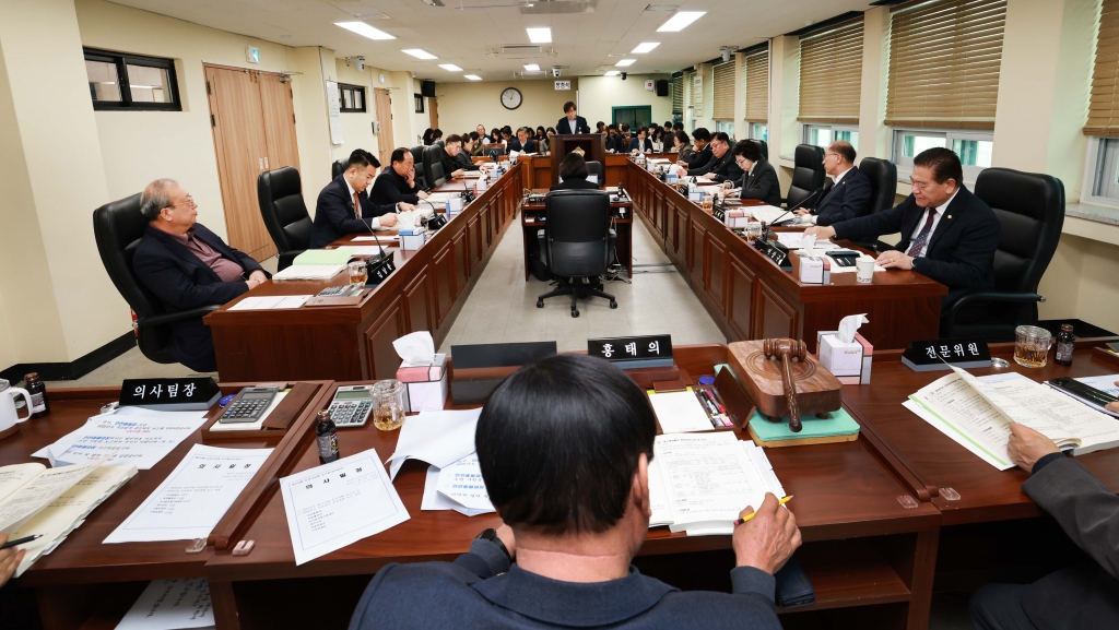 제270회 논산시의회 임시회-2026년도 주요업무 추진계획 보고 청취 등(산업건설 제2차)(연석) 2026.02.27(금) 이미지(2)