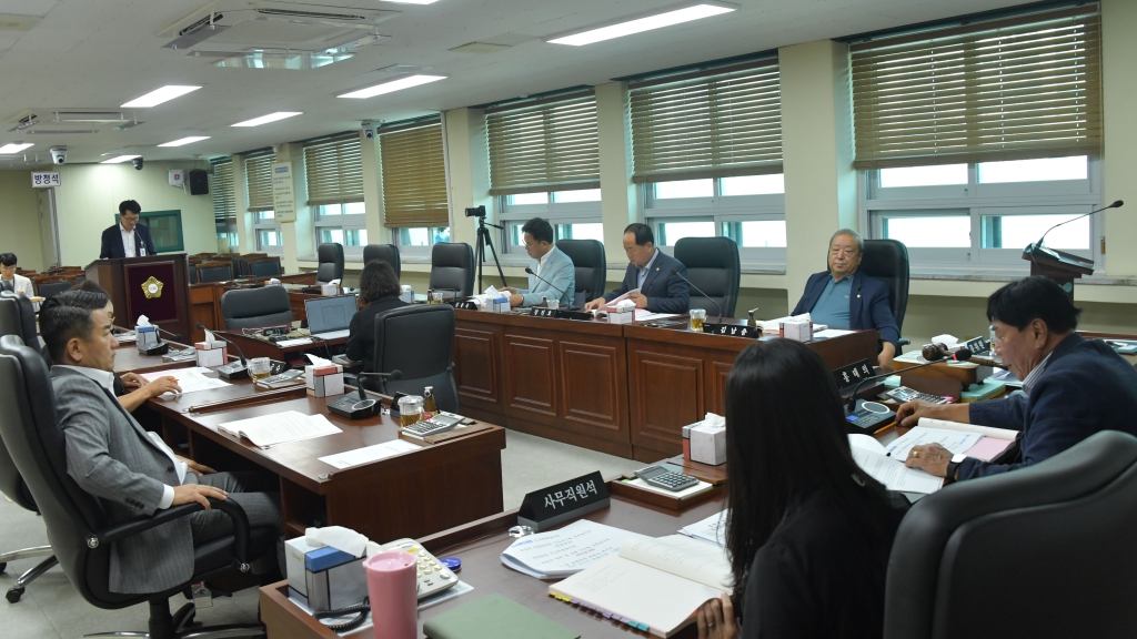 조례안 및 일반안건 심사(산업건설 제1차) 2025.07.25(금) 이미지(4)