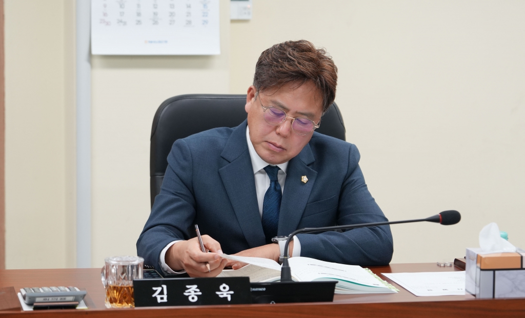 제262회 논산시의회 임시회-행정자치위원회(2025년도 주요업무 추진계획 보고 청취) 2025.02.21(금) 이미지(6)