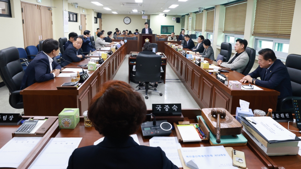 제274회 논산시의회 임시회-2026년도 제1회 추가경정예산안 번안 동의의 건(예산결산 제3차) 2026.08.27(목) 이미지(4) 제274회 논산시의회 임시회-2026년도 제1회 추가경정예산안 번안 동의의 건(예산결산 제3차) 2026.08.27(목) 이미지(4)