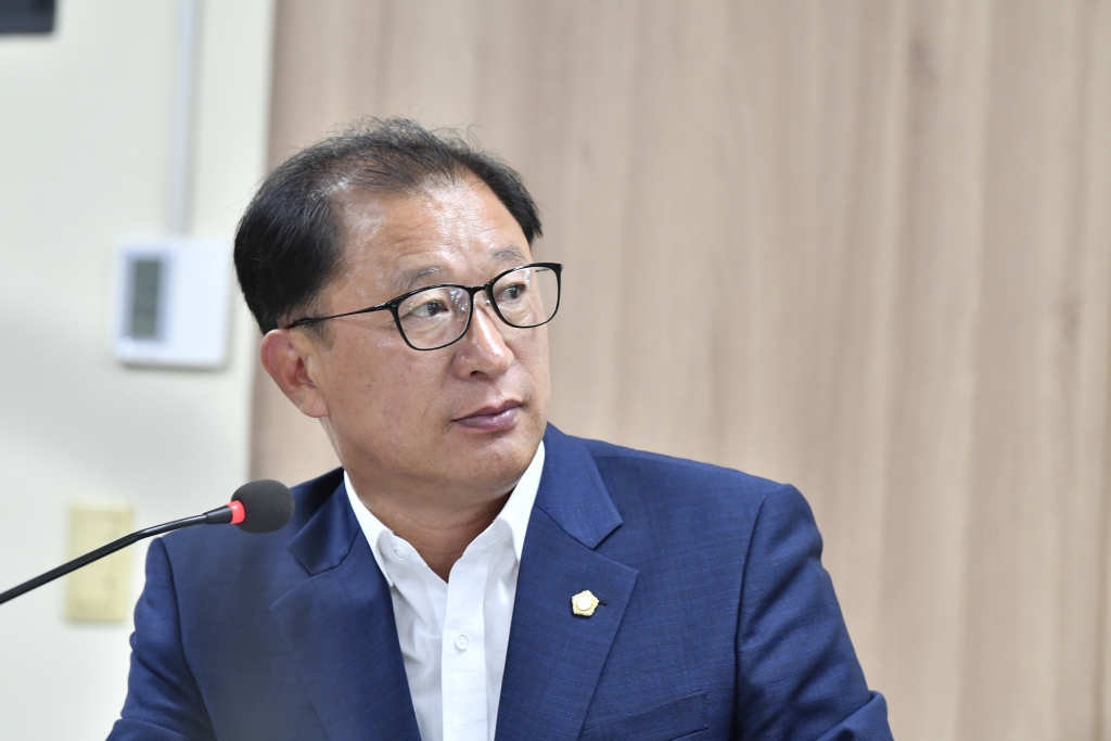 제203회 논산시의회 임시회 제1차 행정자치위원회 개최 이미지(6)