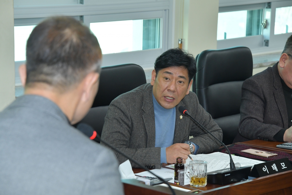 제262회 논산시의회 임시회-행정자치위원회(2025년도 주요업무 추진계획 보고 청취) 2025.02.24(월)  이미지(11)