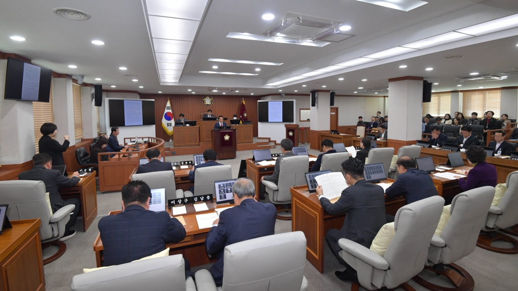 제268회 논산시의회 제2차 정례회 제2차 본회의 2025.12.01(월) 이미지(5)