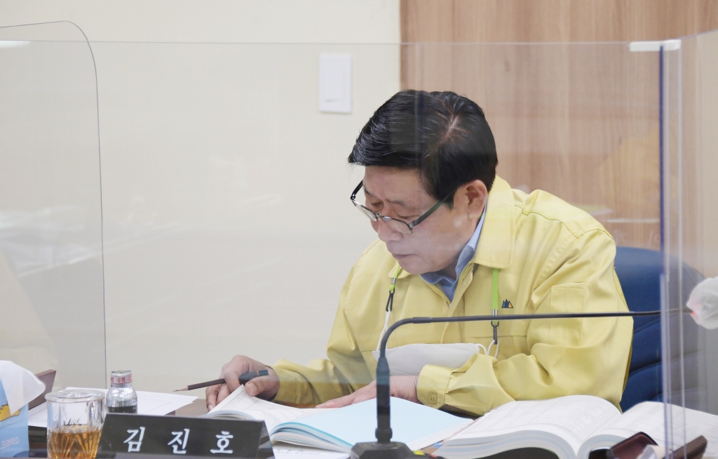 제217회 임시회 예산결산특별위원회 이미지(4)