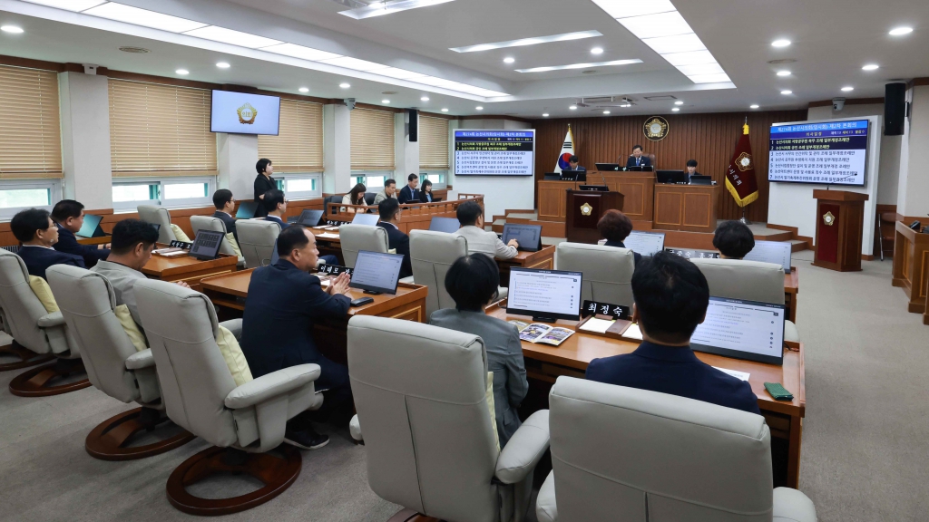 제274회 논산시의회 임시회 폐회 2026.08.27(목) 이미지(12) 제274회 논산시의회 임시회 폐회 2026.08.27(목) 이미지(12)