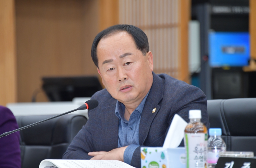 제268회 논산시의회 제2차 정례회-2025년도 논산시 행정사무감사(제5일차)  2025.12.01(월) 이미지(3)