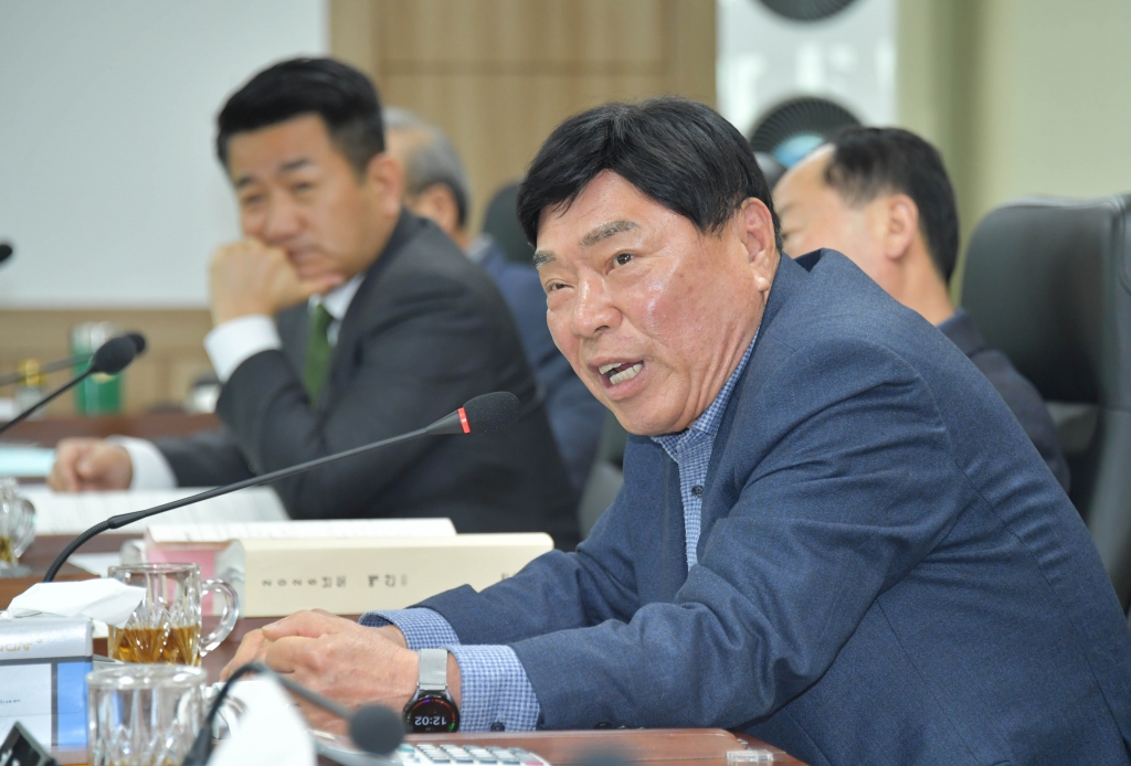 제262회 논산시의회 임시회-행정자치위원회(2025년도 주요업무 추진계획 보고 청취) 2025.02.20(목) 이미지(13) 제262회 논산시의회 임시회-행정자치위원회(2025년도 주요업무 추진계획 보고 청취) 2025.02.20(목) 이미지(13)