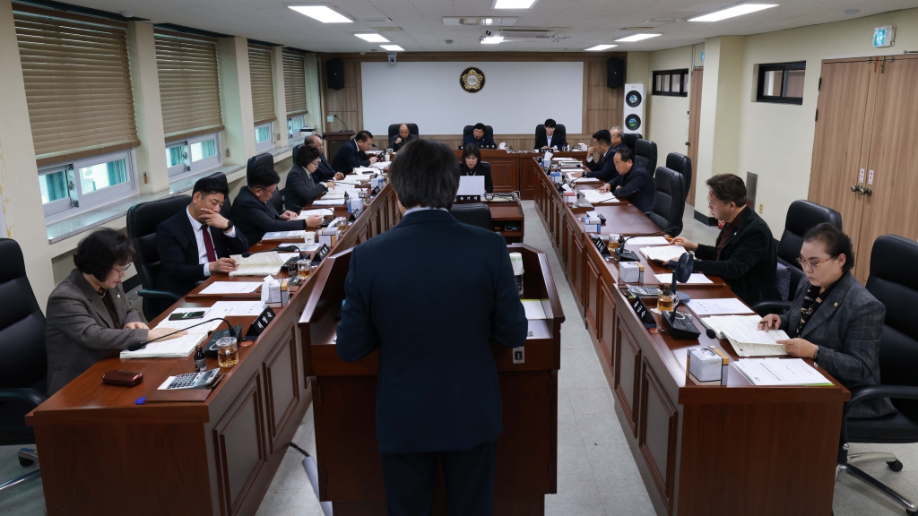 제270회 논산시의회 임시회-2026년도 주요업무 추진계획 보고 청취 등(산업건설 제2차)(연석) 2026.02.27(금) 이미지(3)