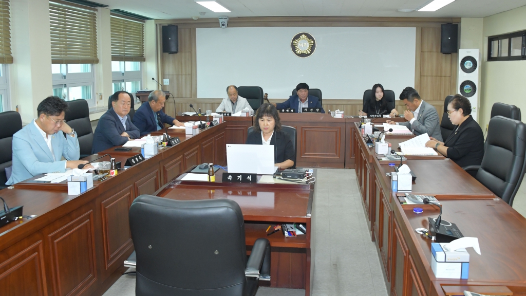 조례안 및 일반안건 심사(산업건설 제1차) 2025.07.25(금) 이미지(1)