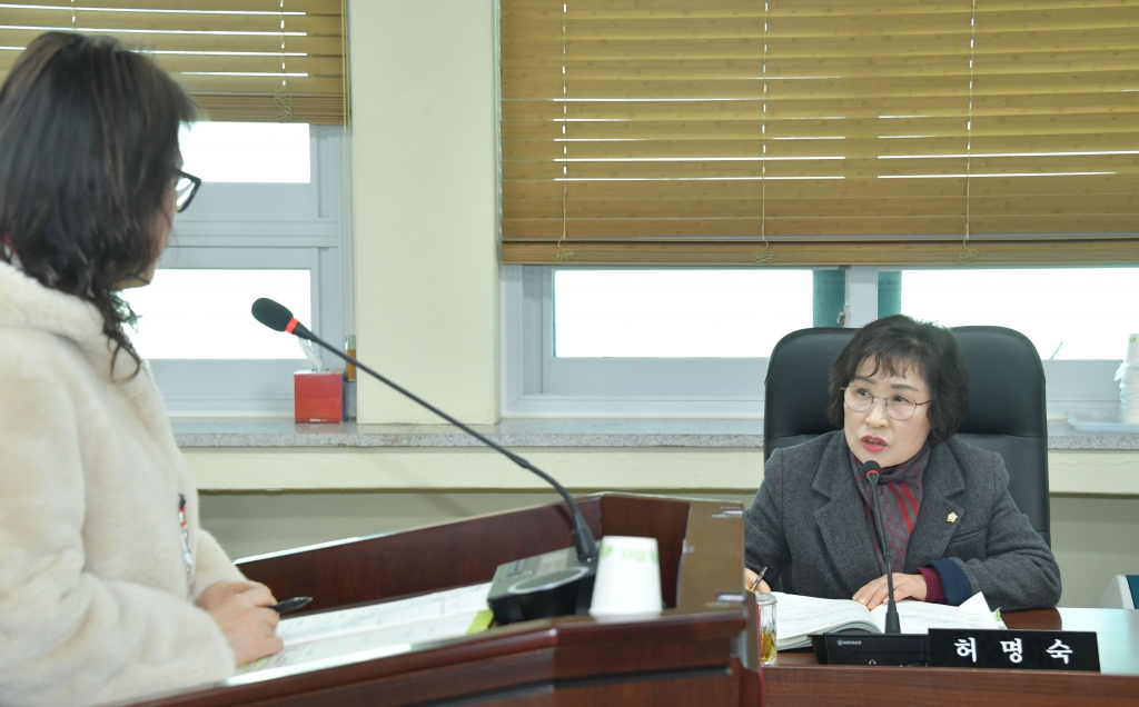 제262회 논산시의회 임시회-행정자치위원회(2025년도 주요업무 추진계획 보고 청취) 2025.02.24(월)  이미지(10)