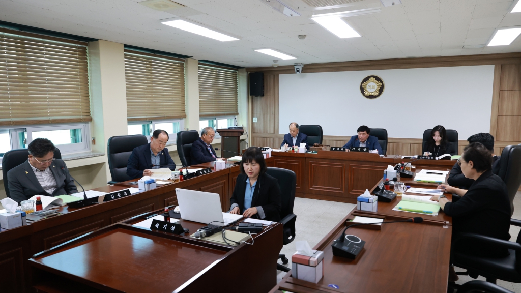 제271회 논산시의회 임시회-조례안 및 일반안건 심사(산업건설 제1차) 2026.04.16(목)  이미지(1)