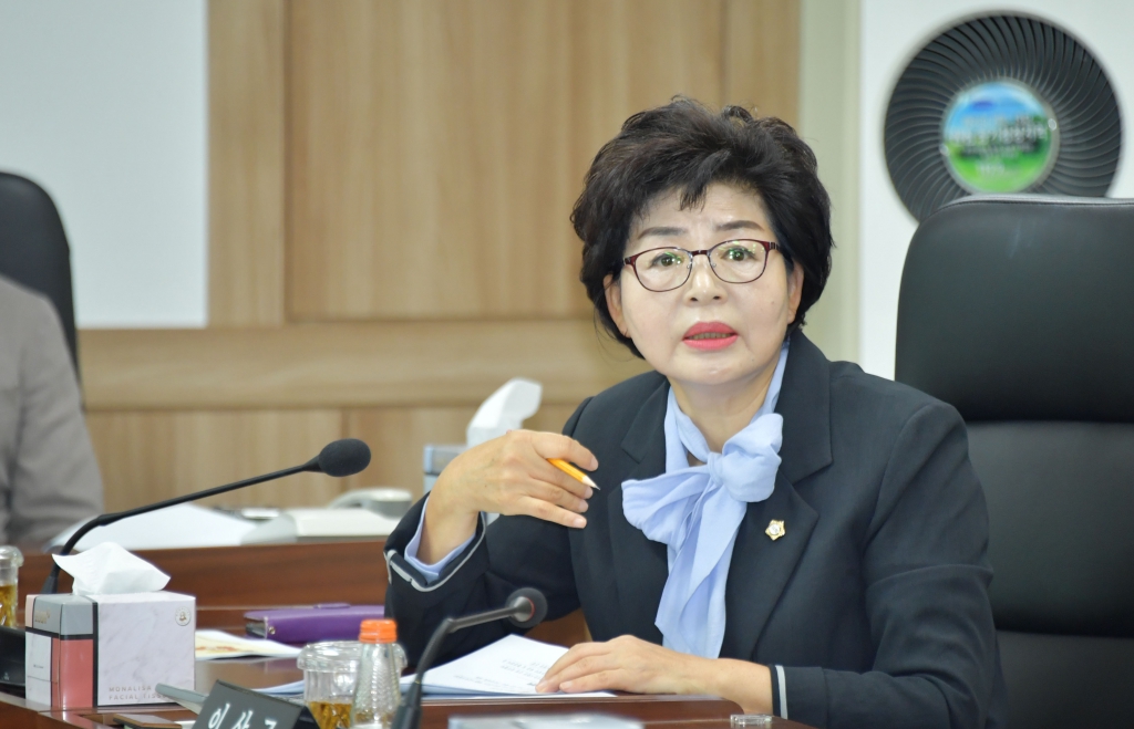 2025년 10월 의원간담회 2025.10.01(수) 이미지(9)