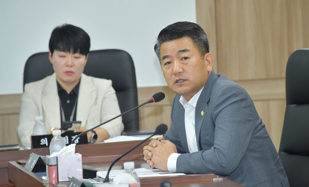 필수농자재 지원 관련 간담회(산업건설위원회) 2025.07.28(월) 이미지(4)