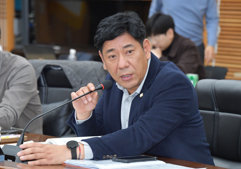 제268회 논산시의회 제2차 정례회-2025년도 논산시 행정사무감사(제5일차)  2025.12.01(월) 이미지(5)