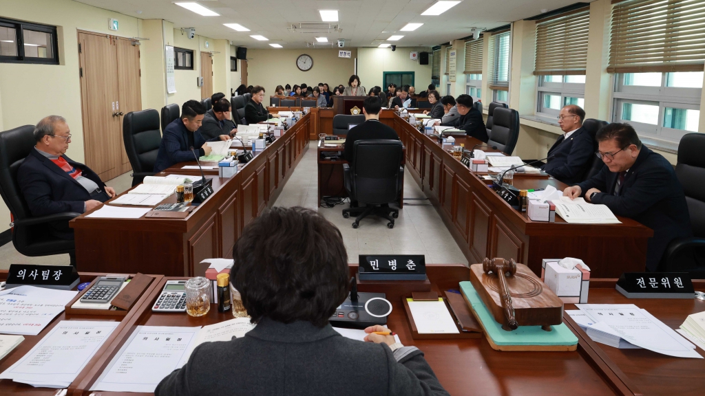 제270회 논산시의회 임시회-2026년도 주요업무 추진계획 보고 청취 등(행정자치 제3차)(연석) 2026.02.25(수) 이미지(4)