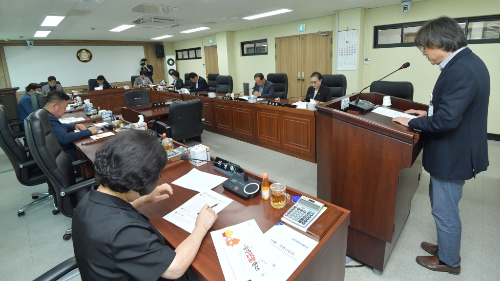 2025년 10월 의원간담회 2025.10.01(수) 이미지(14)