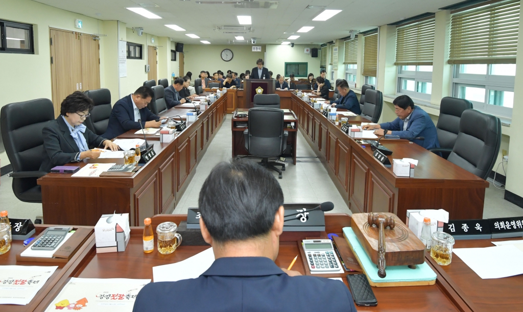 2025년 10월 의원간담회 2025.10.01(수) 이미지(7)