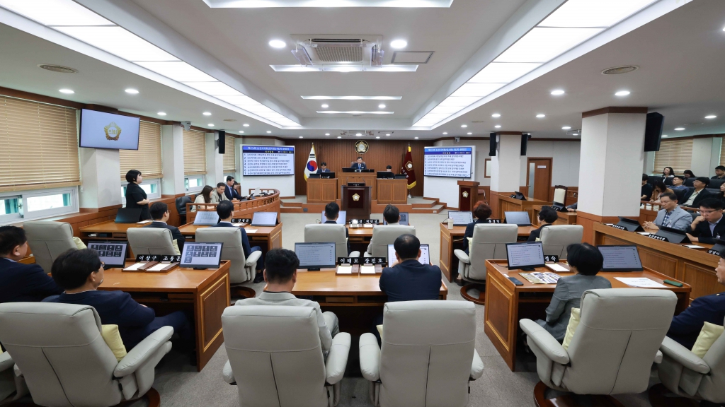 논산시의회, 제274회 임시회 폐회 이미지(1) 논산시의회, 제274회 임시회 폐회 이미지(1)