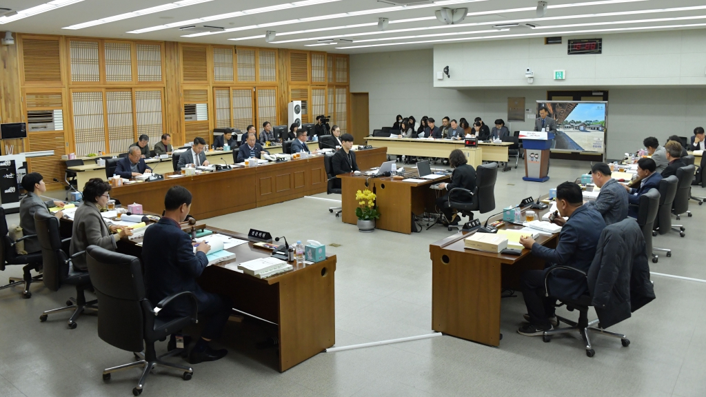 논산시의회, 2024 행정사무감사 시작 이미지(1)